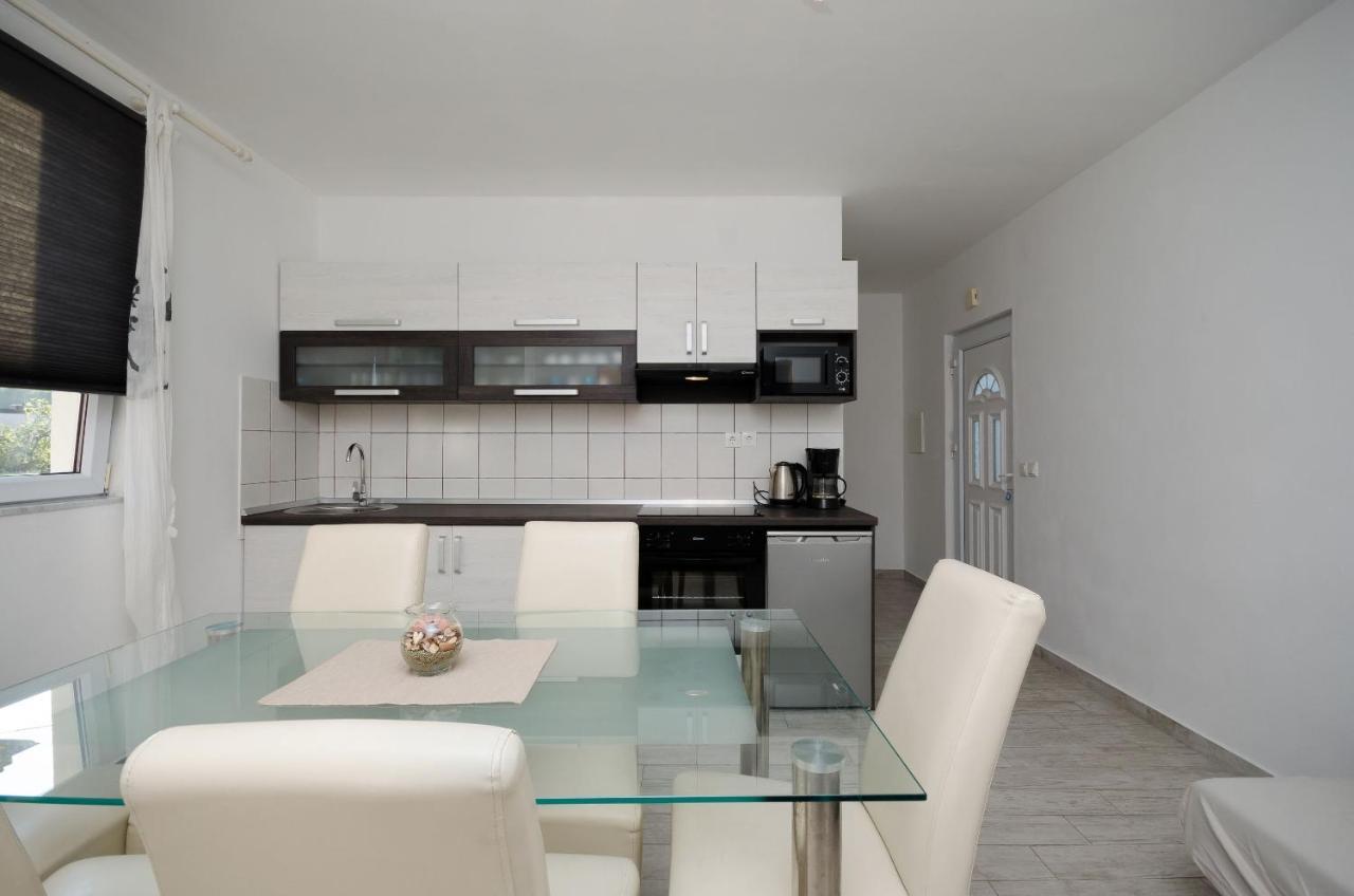 Apartments Toni Banjol Eksteriør billede
