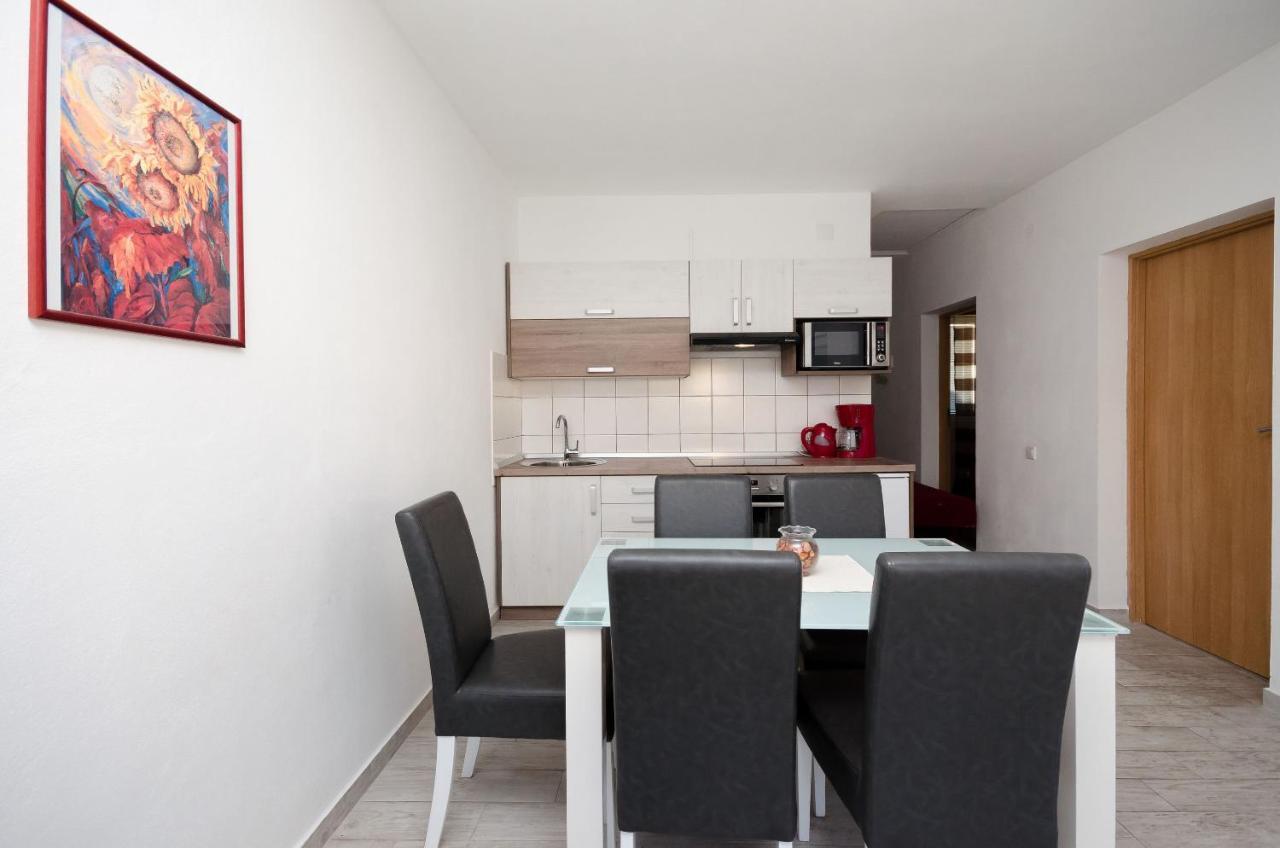 Apartments Toni Banjol Eksteriør billede