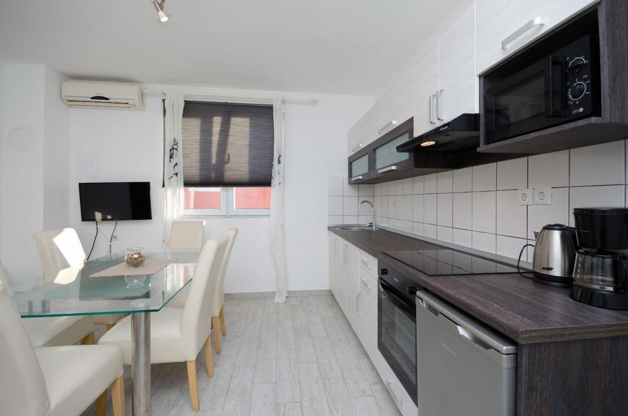 Apartments Toni Banjol Eksteriør billede